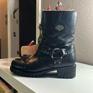 Women’s Harley Davison rider boots